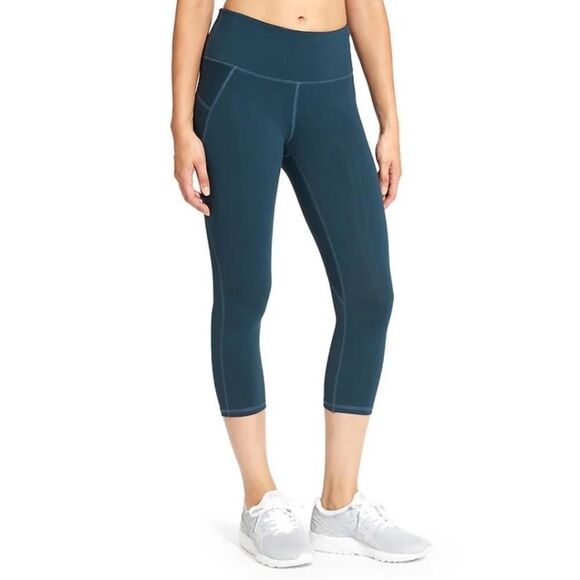 ATHLETA Stealth Capri - Picture 1 of 7